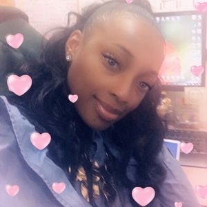 Meet your Posher, Alyssa